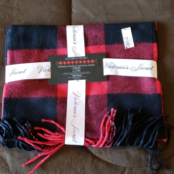 Victoria Secrets Winter Angel Collection Scarf - Picture 2 of 7